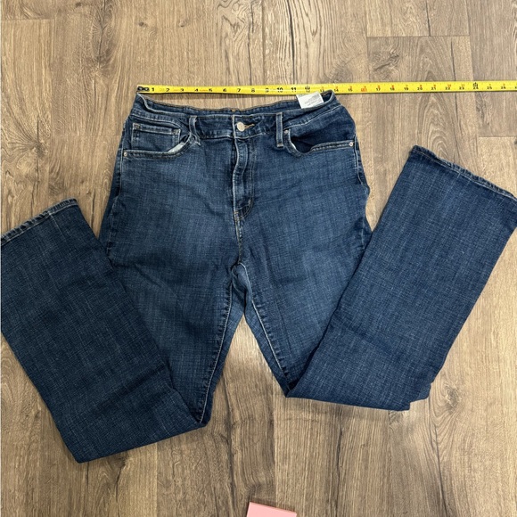Levi's High Rise Bootcut - Picture 2 of 5